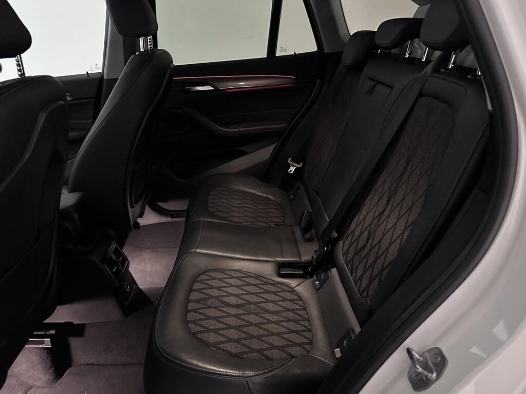 BMW X1 sDrive18d xLine - 14