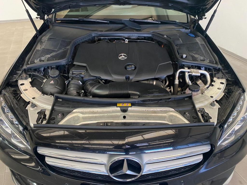 MERCEDES-BENZ C 220 d S.W. Auto Premium - 32