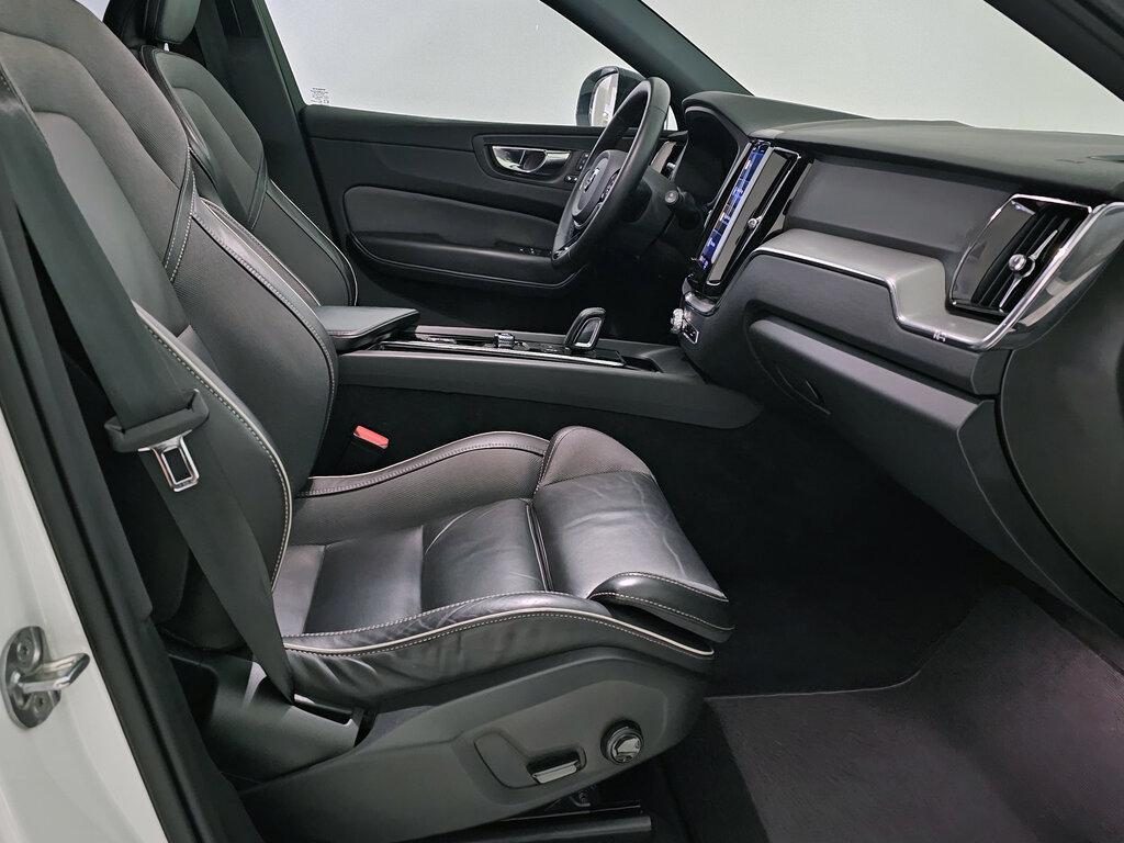 VOLVO XC60 B4 (d) automatico Plus Dark - 12