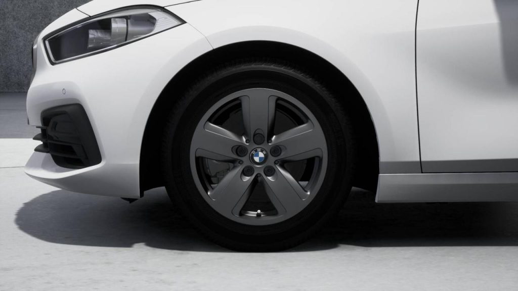 BMW 118 i Advantage - 8