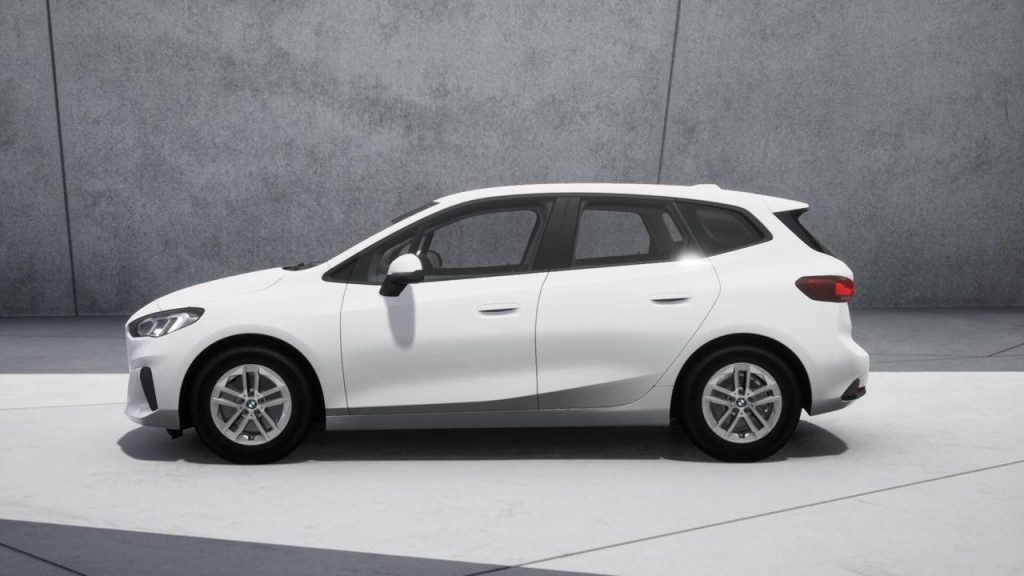 BMW 216 i Active Tourer - 4