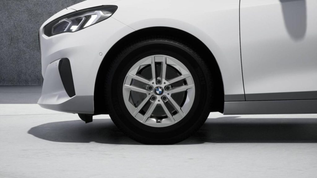 BMW 216 i Active Tourer - 8