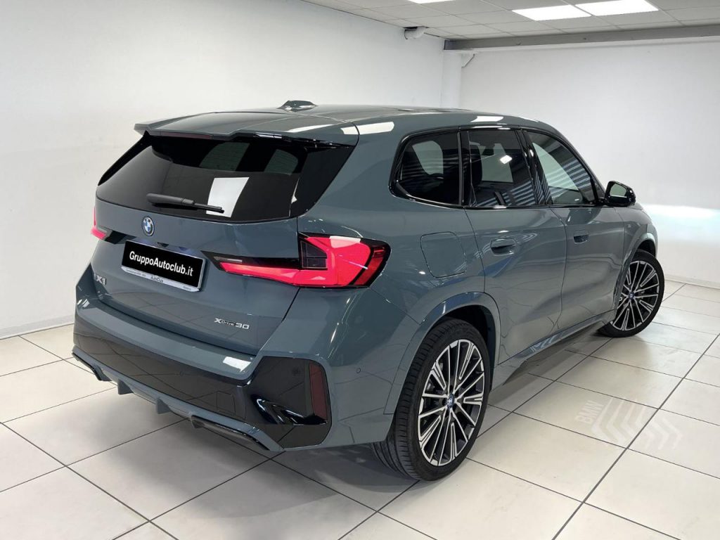 BMW iX1 xDrive30 Msport - 2