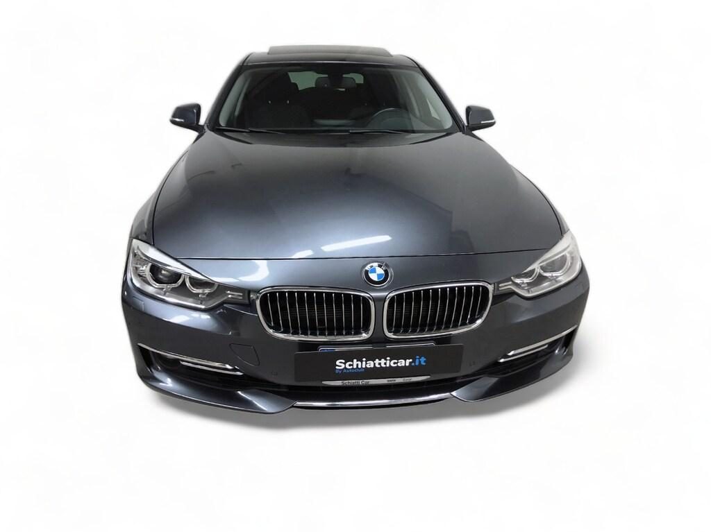 BMW 330 d xDrive Touring Luxury - 2