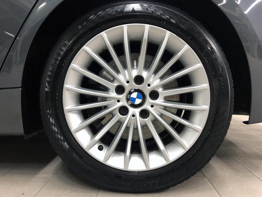 BMW 330 d xDrive Touring Luxury - 7