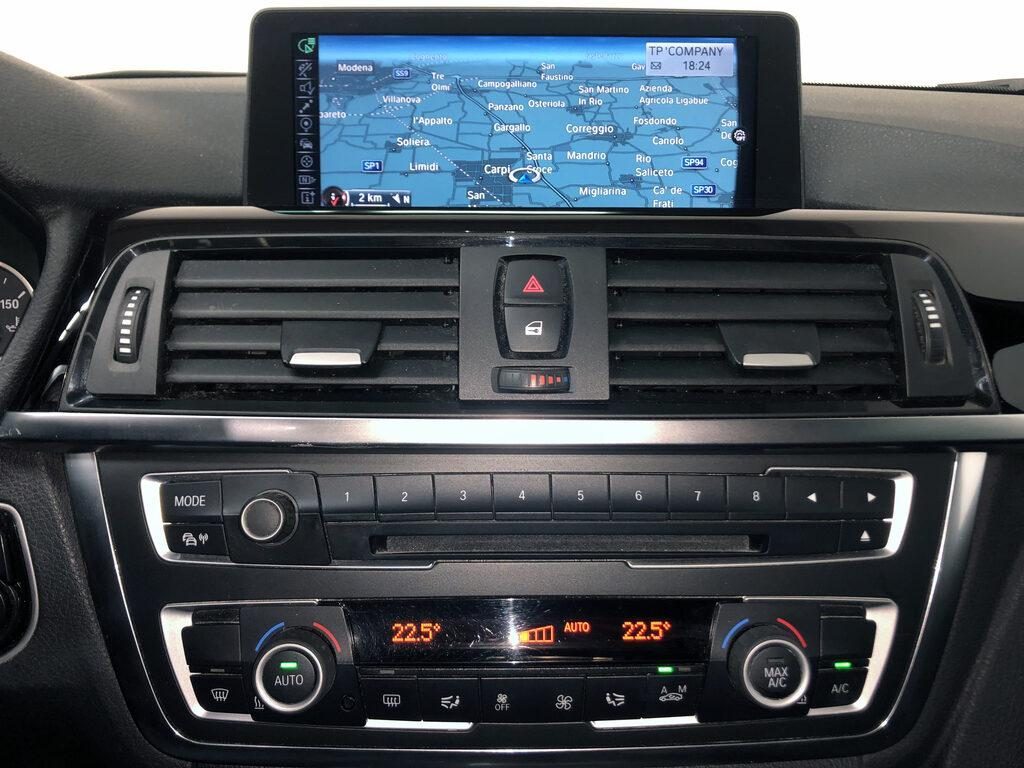 BMW 330 d xDrive Touring Luxury - 9