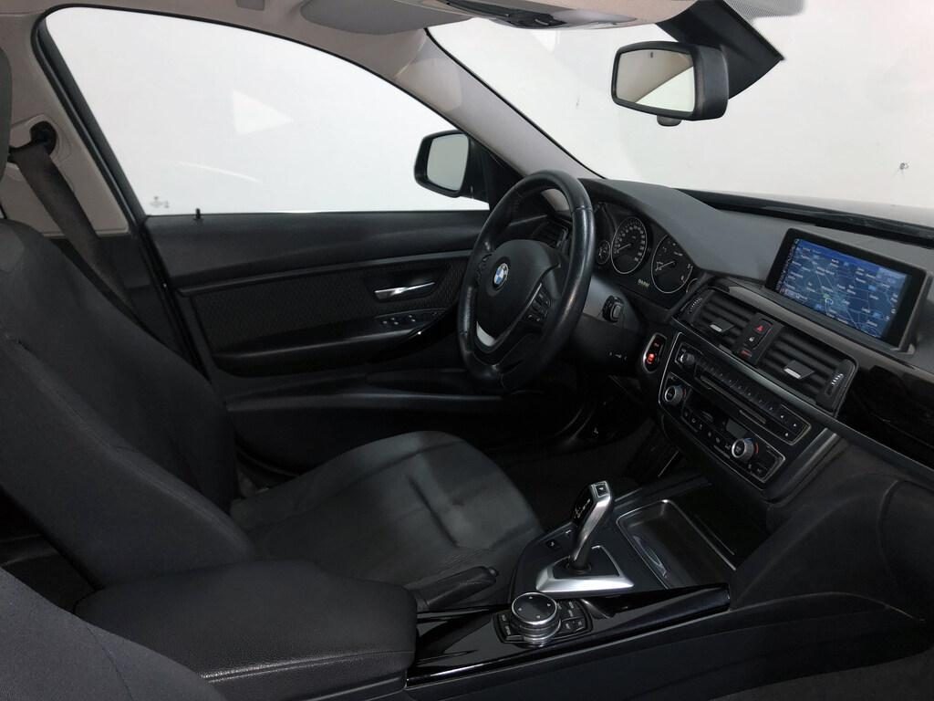 BMW 330 d xDrive Touring Luxury - 10