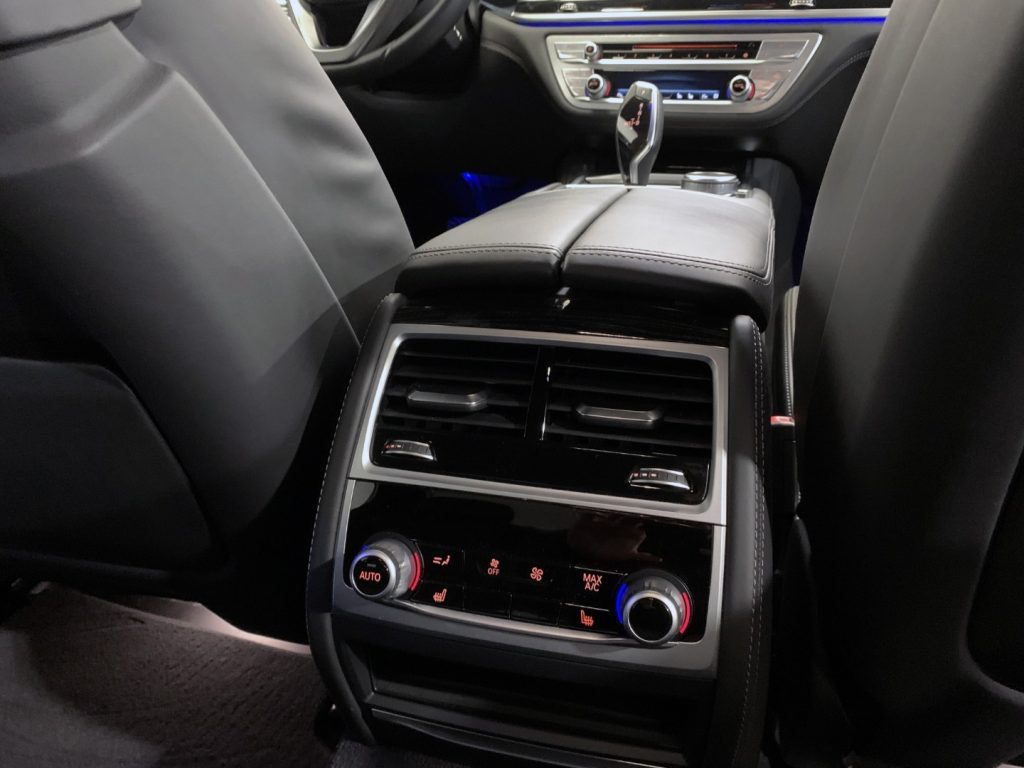 BMW 330 d xDrive Touring Luxury - 26
