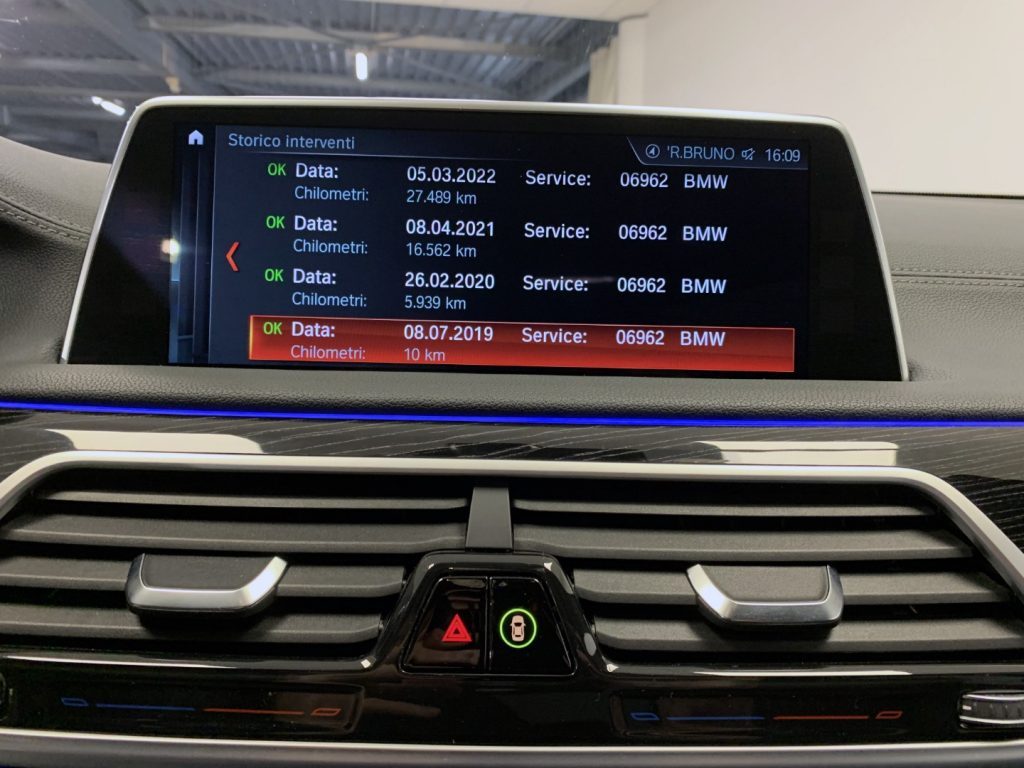 BMW 330 d xDrive Touring Luxury - 30