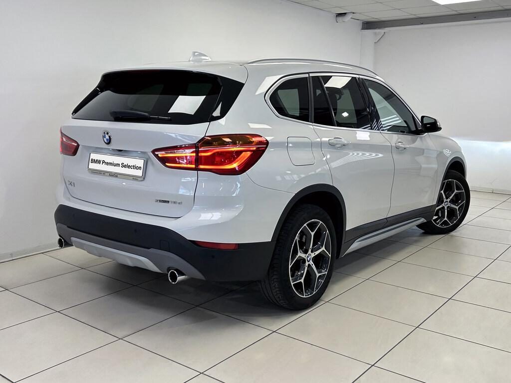 BMW X1 sDrive18d xLine - 2