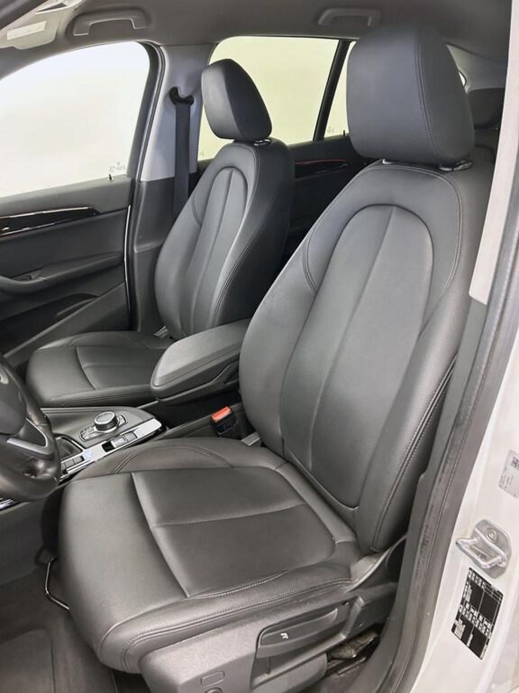 BMW X1 sDrive18d xLine - 11