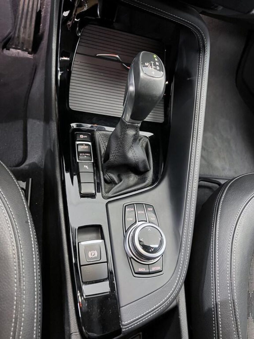 BMW X1 sDrive18d xLine - 9