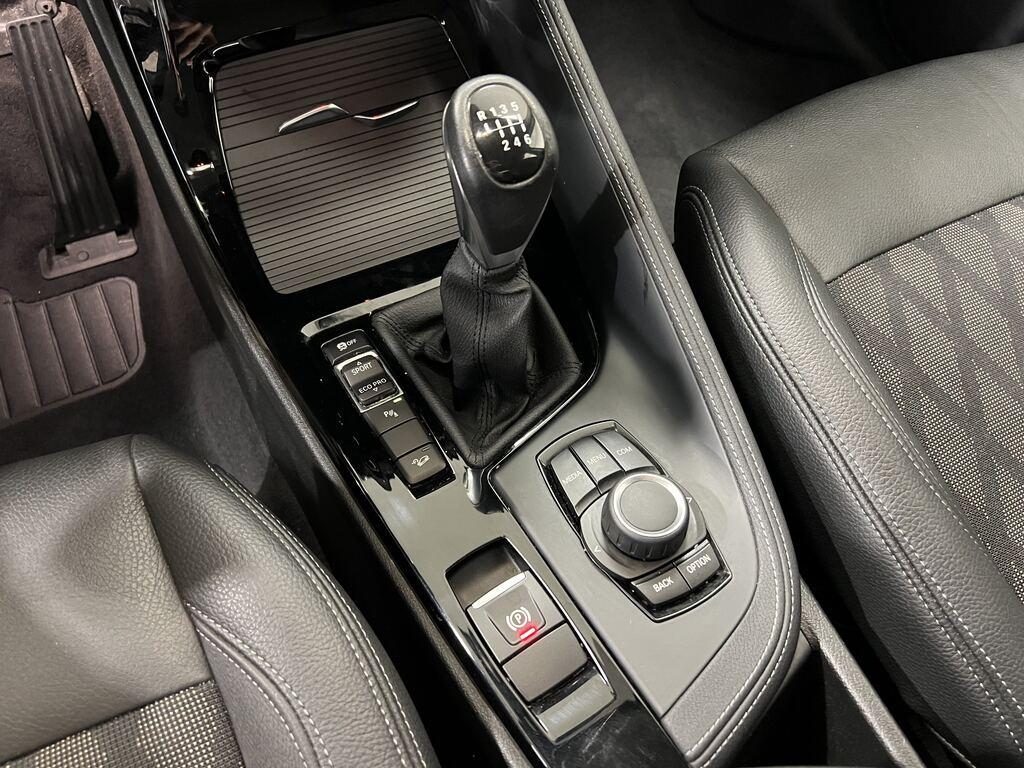 BMW X1 xDrive18d xLine - 9