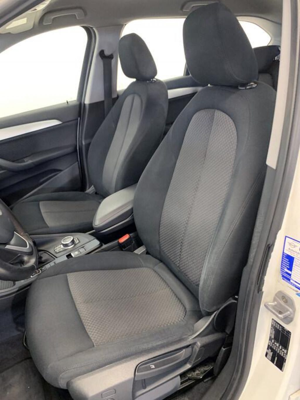 BMW X1 sDrive18d Advantage - 11