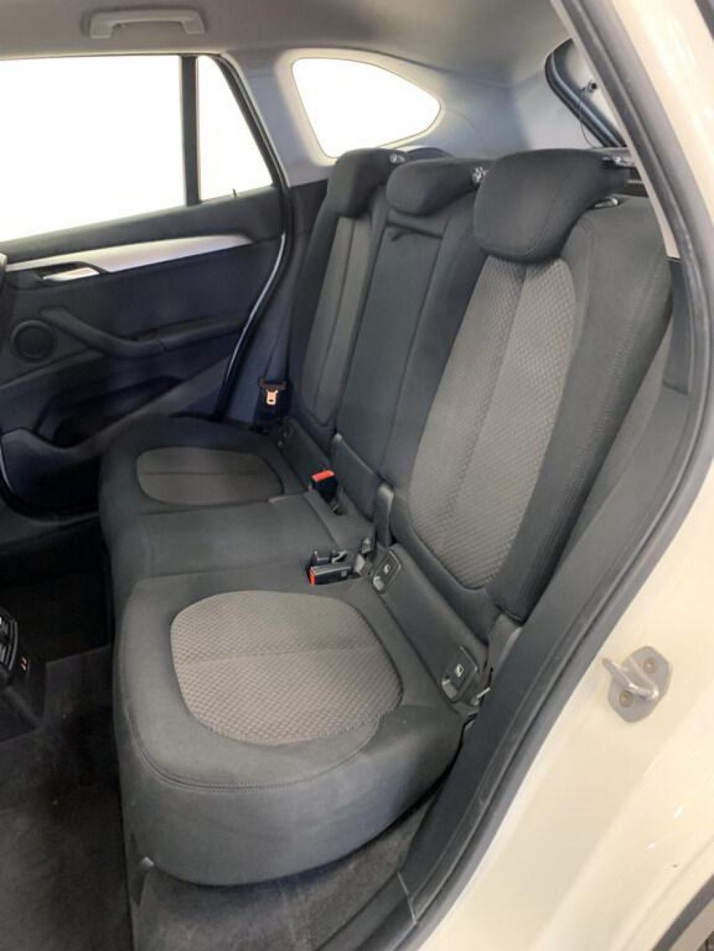 BMW X1 sDrive18d Advantage - 12