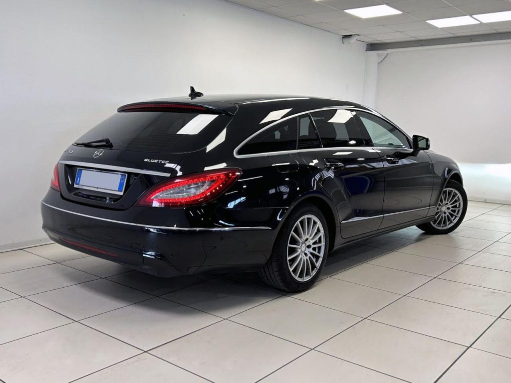 MERCEDES-BENZ CLS 250 SW BlueTEC 4Matic Sport - 2