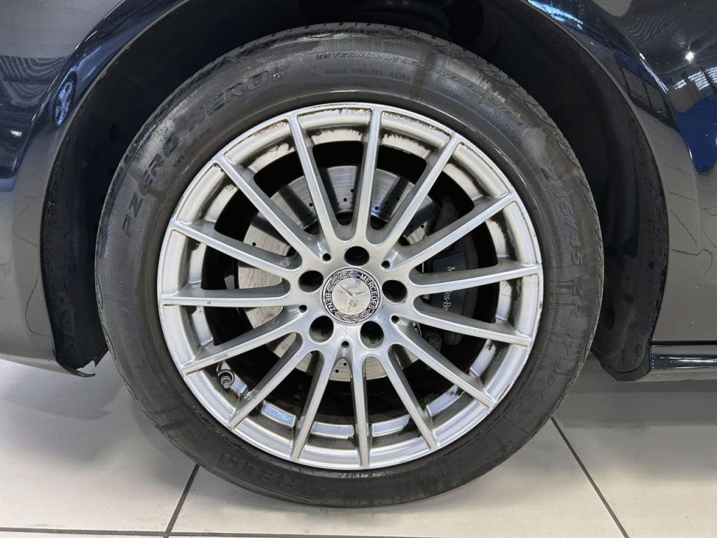 MERCEDES-BENZ CLS 250 SW BlueTEC 4Matic Sport - 5