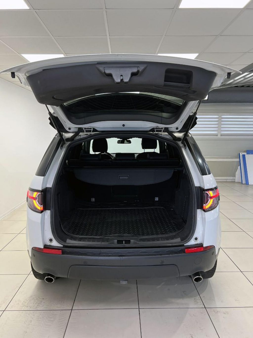 LAND ROVER Discovery Sport 2.0 TD4 180 CV Pure - 13