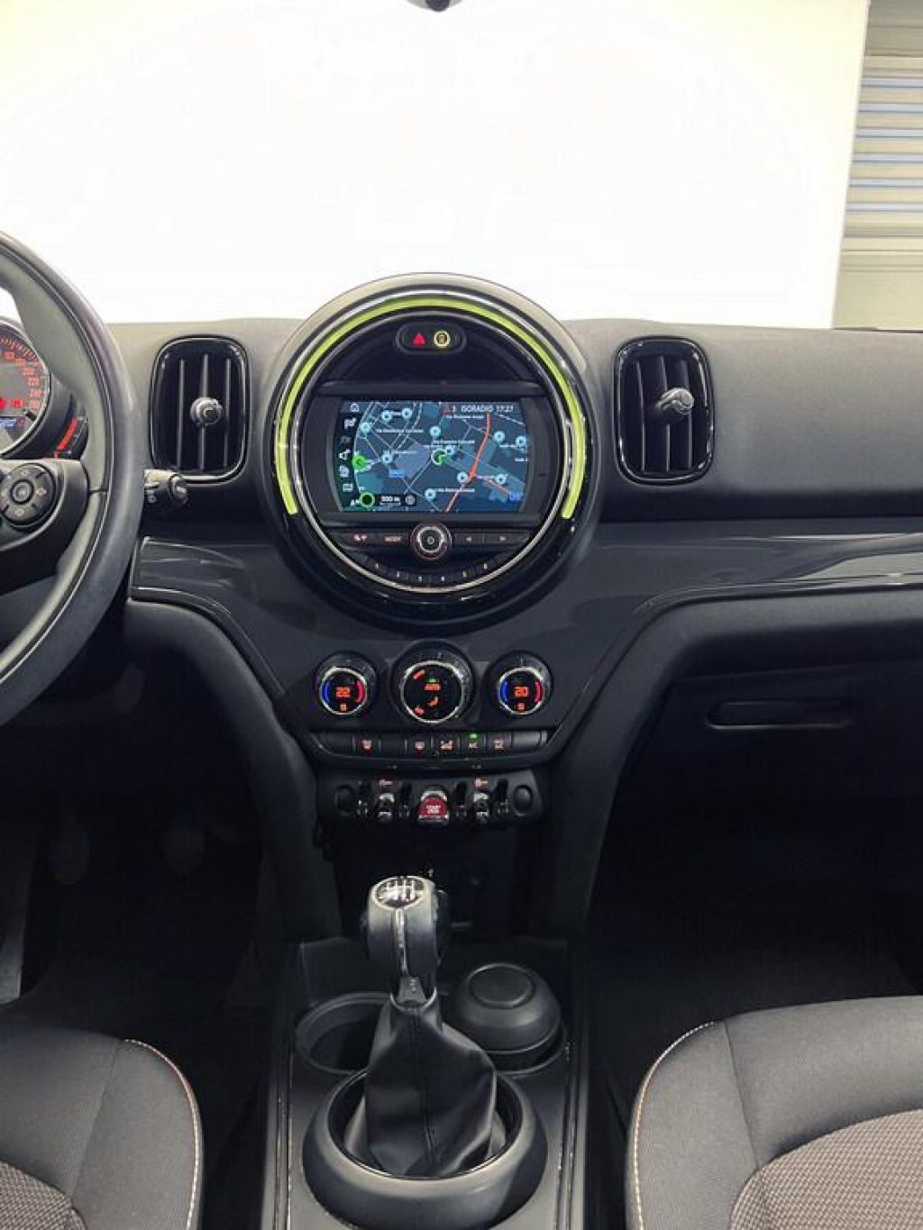 MINI Countryman Cooper D Black & White Edition - 8