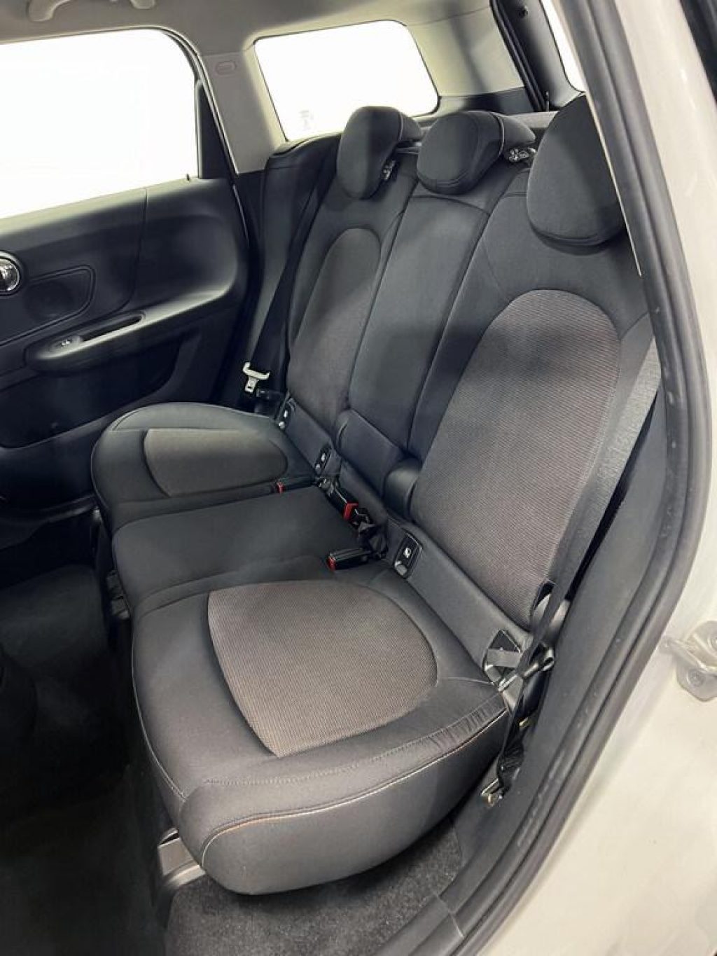 MINI Countryman Cooper D Black & White Edition - 13