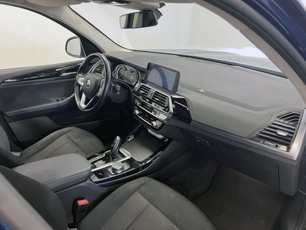 BMW X3 xDrive20d Business Advantage - 10