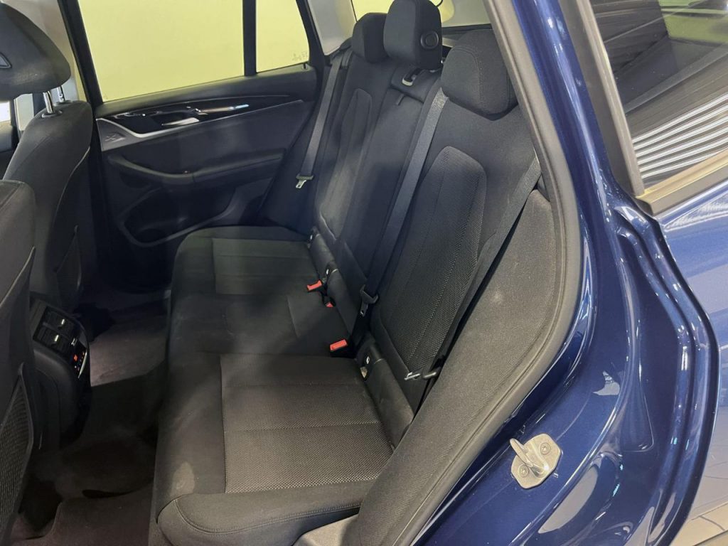 BMW X3 xDrive20d Business Advantage - 12