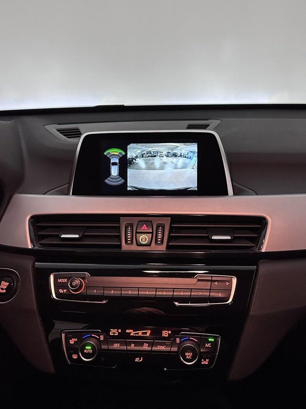 BMW X1 xDrive20d Advantage - 10