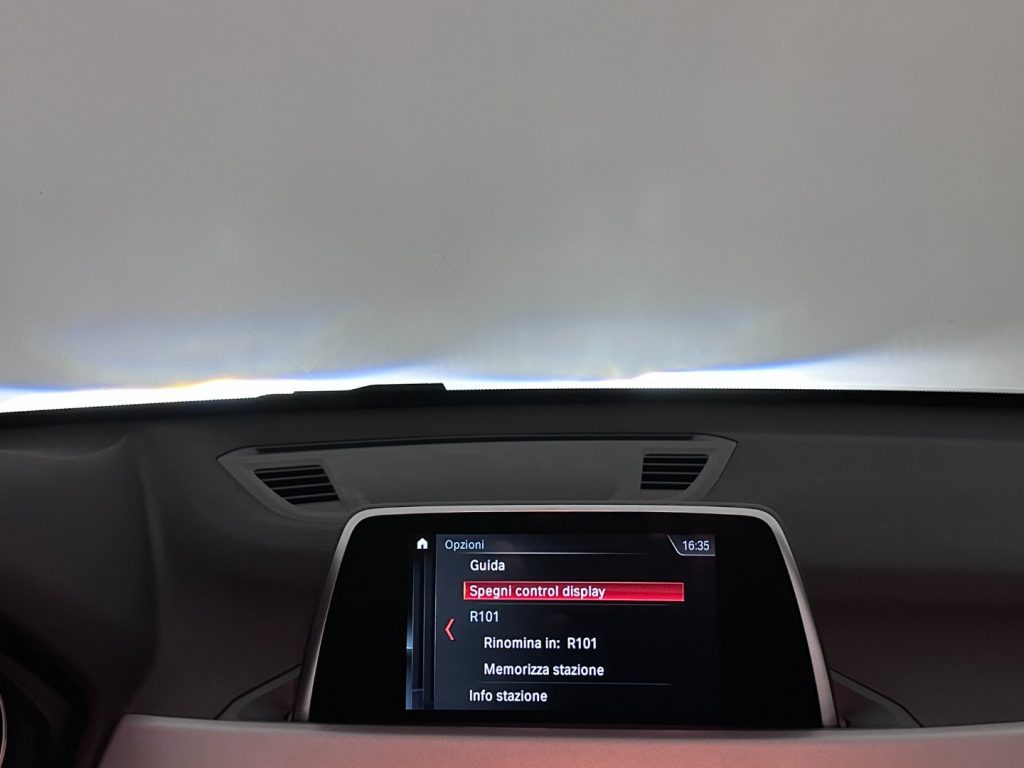 BMW X1 xDrive20d Advantage - 25