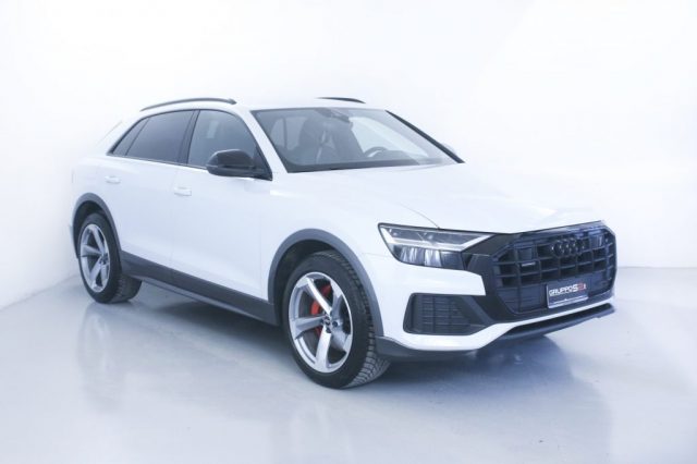 AUDI Q8 50 MHD 286 CV quattro tiptronic Sport BLACK PACK Immagine 4