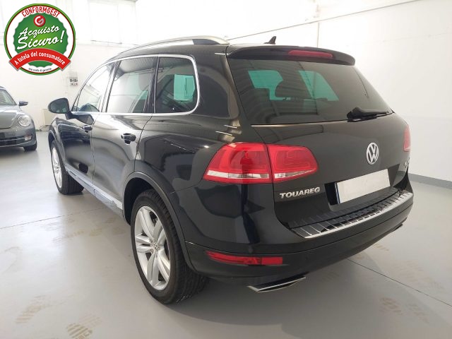 VOLKSWAGEN Touareg 3.0 TDI tiptronic BlueMotion Technology Immagine 2