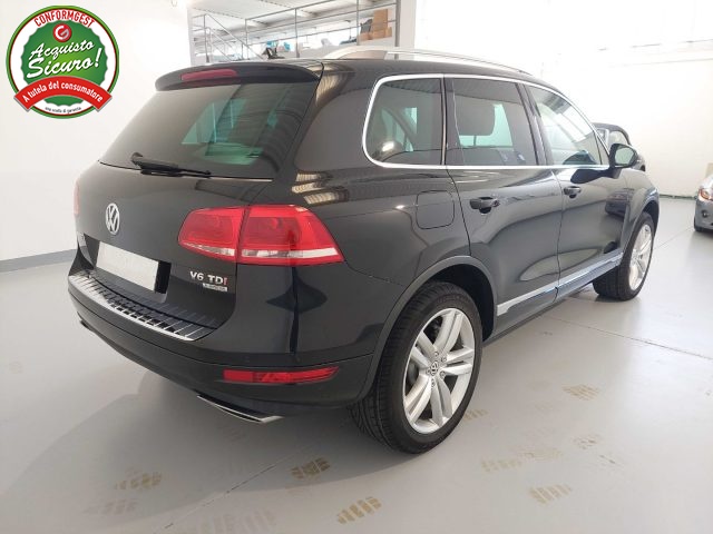 VOLKSWAGEN Touareg 3.0 TDI tiptronic BlueMotion Technology Immagine 3