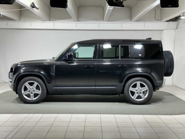 LAND ROVER Defender 110 2.0 SD4 AWD Auto S Immagine 1