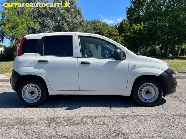 FIAT Panda 1.0 GSE S&S Hybrid Pop Van 2 posti Immagine 1