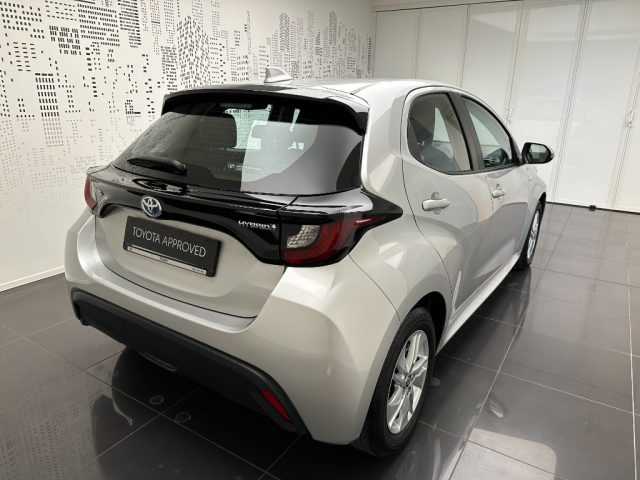 TOYOTA Yaris 1.5 Hybrid 5 porte Active Immagine 2