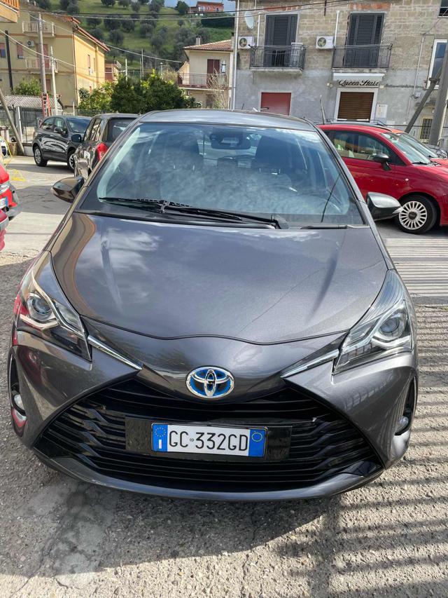 TOYOTA Yaris 1.0 5 porte Business Immagine 4