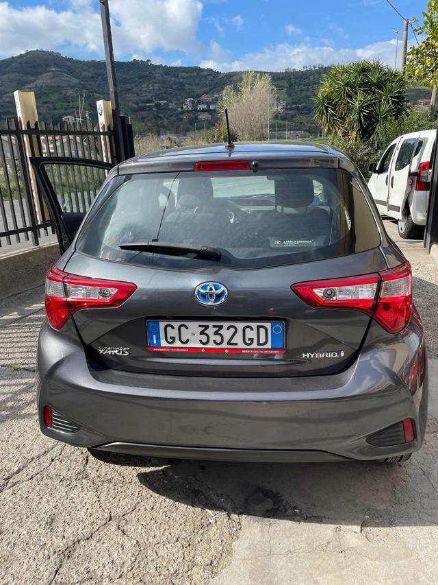 TOYOTA Yaris 1.0 5 porte Business Immagine 3