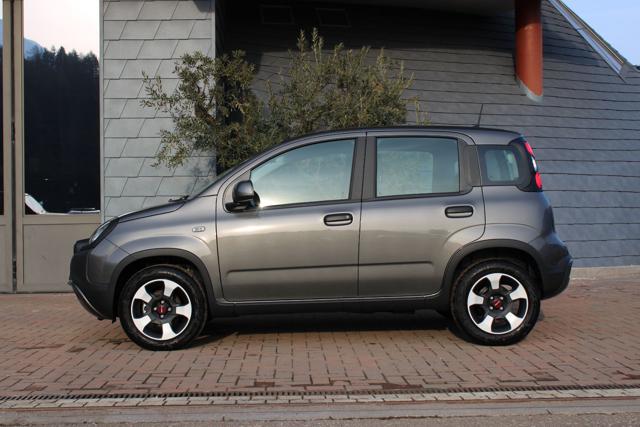 FIAT Panda 1.0 Hybrid City Cross Clima auto-DAB 7" Immagine 0