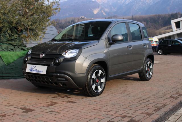 FIAT Panda 1.0 Hybrid City Cross Clima auto-DAB 7" Immagine 1