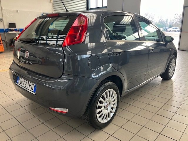 FIAT Punto 1.4 8V 5 porte Easypower Lounge Immagine 4