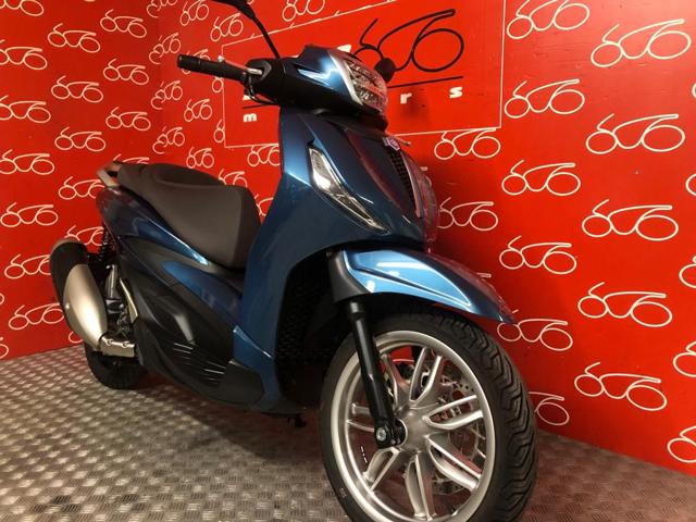 PIAGGIO Beverly 300 i.e. 2022 Immagine 0