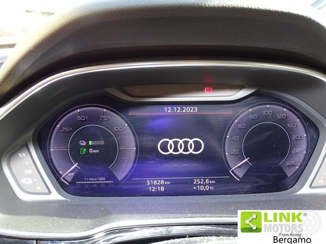 AUDI Q3 SPB 45 TFSI e S-Tronic S-Line Immagine 3