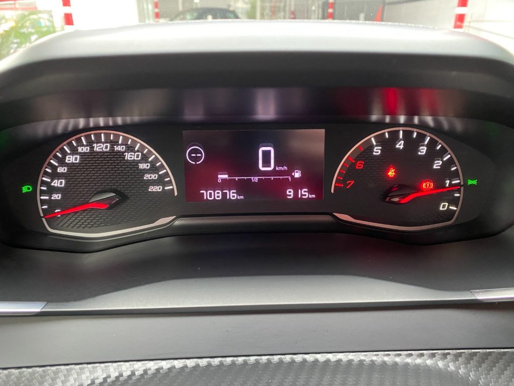 PEUGEOT 2008 PureTech 100 S&S Active Pack - 6