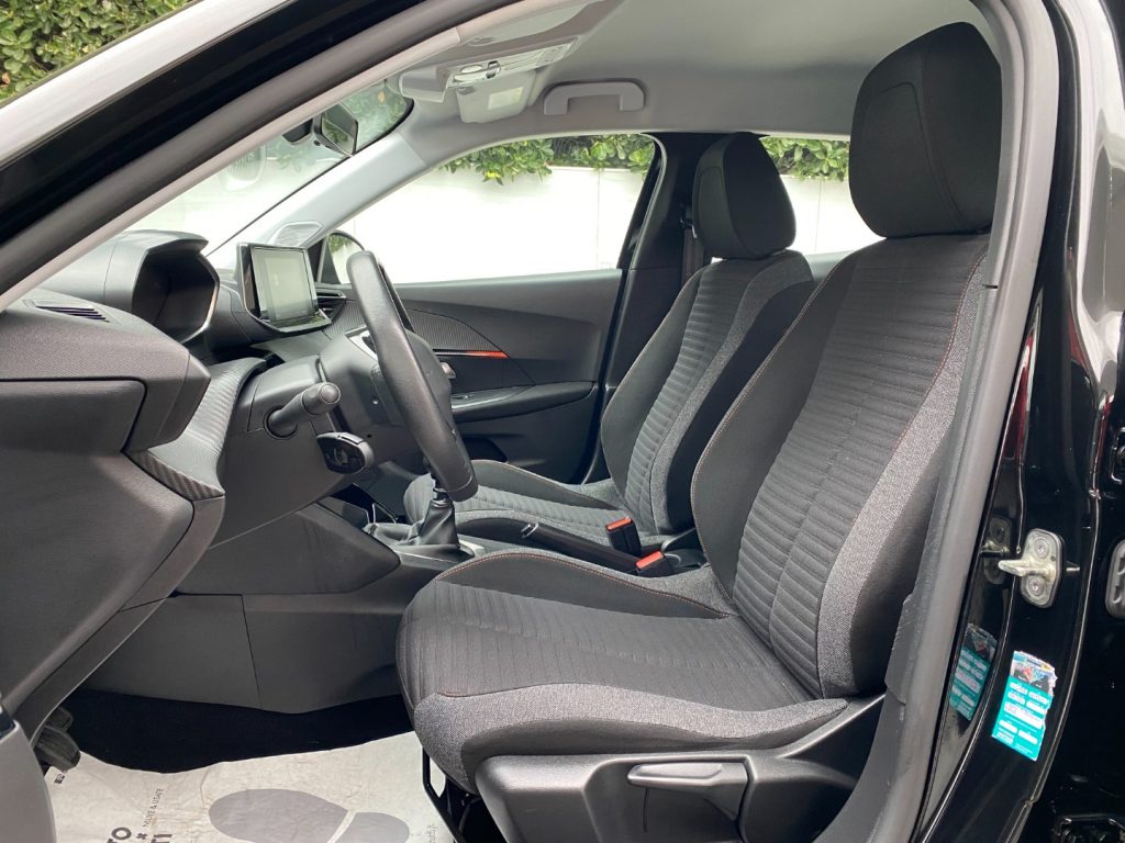 PEUGEOT 2008 PureTech 100 S&S Active Pack - 8