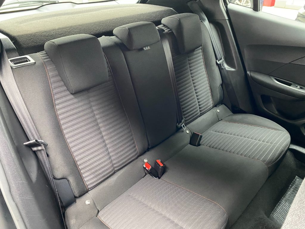 PEUGEOT 2008 PureTech 100 S&S Active Pack - 14