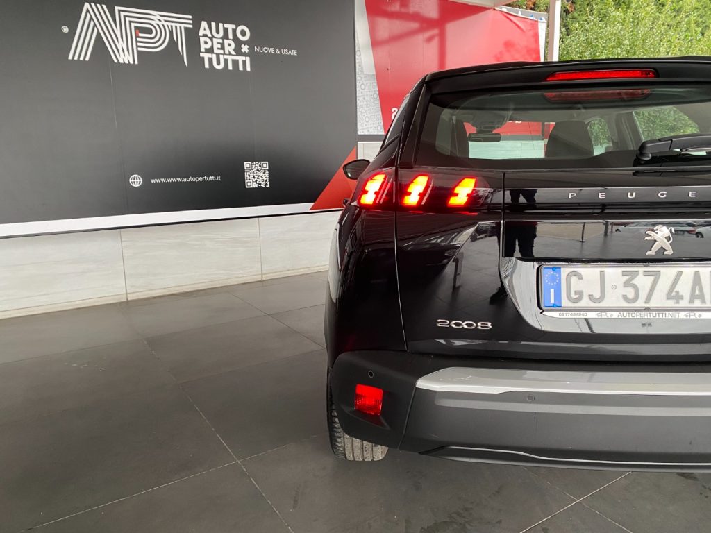 PEUGEOT 2008 PureTech 100 S&S Active Pack - 22
