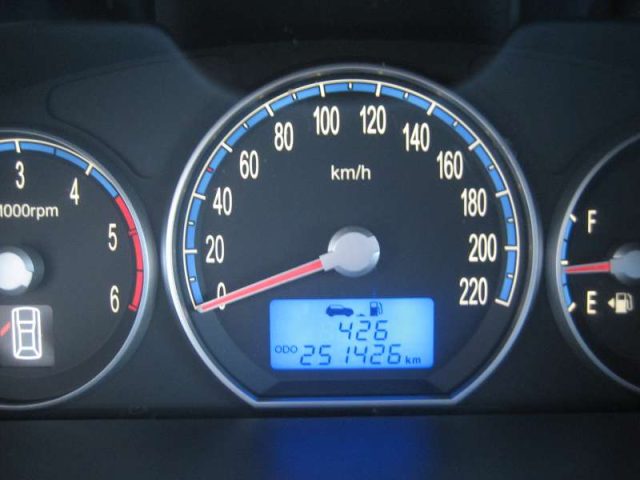 HYUNDAI SANTA FE 2.2 CRDI VGT DYNAMIC - foto 8