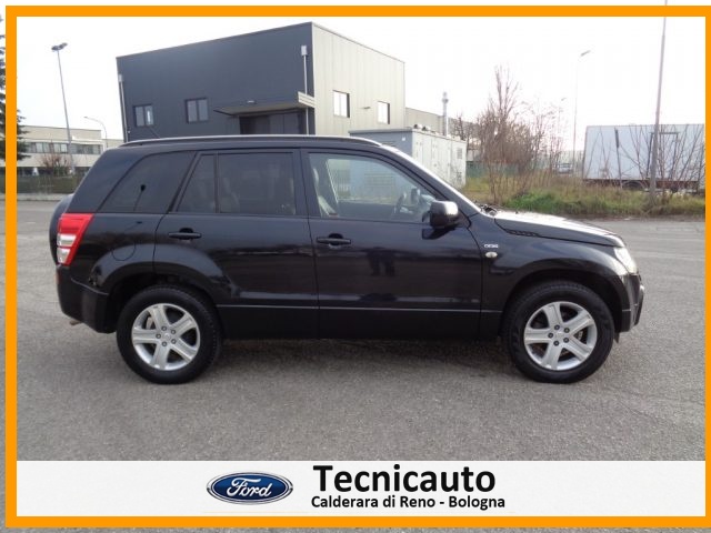 SUZUKI Grand Vitara 1.9 DDiS 5 porte 4x4 EXECUTIVE Immagine 2