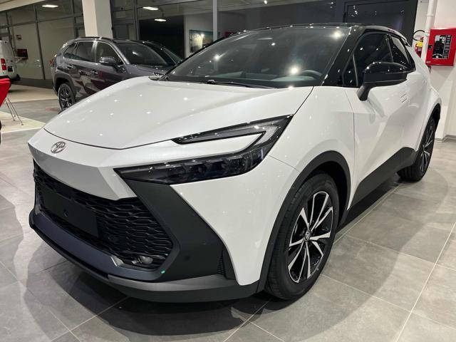 TOYOTA C-HR 2.0 HV Trend Immagine 0