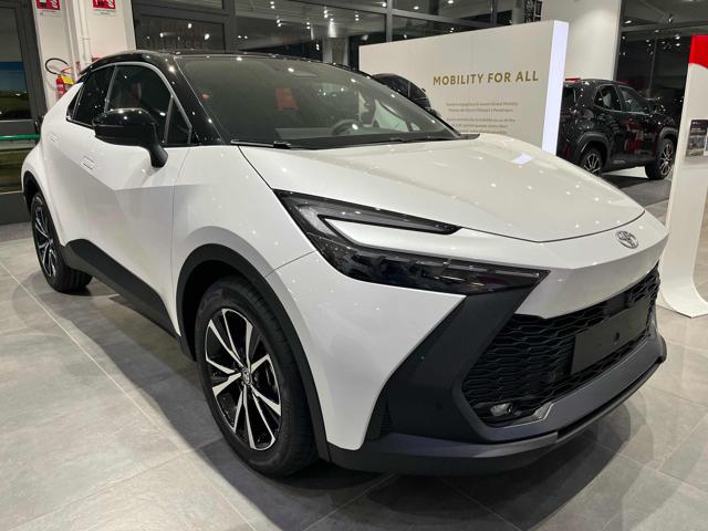 TOYOTA C-HR 2.0 HV Trend Immagine 1