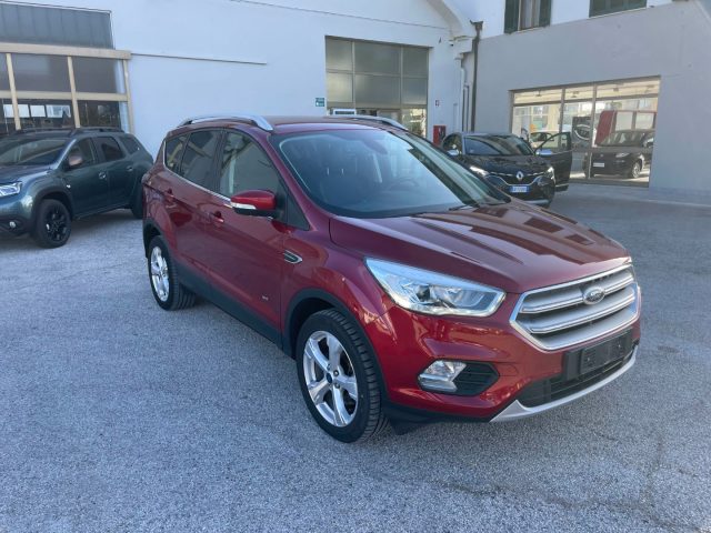 FORD Kuga 2.0 TDCI 150 CV S&S 4WD Titanium Immagine 1